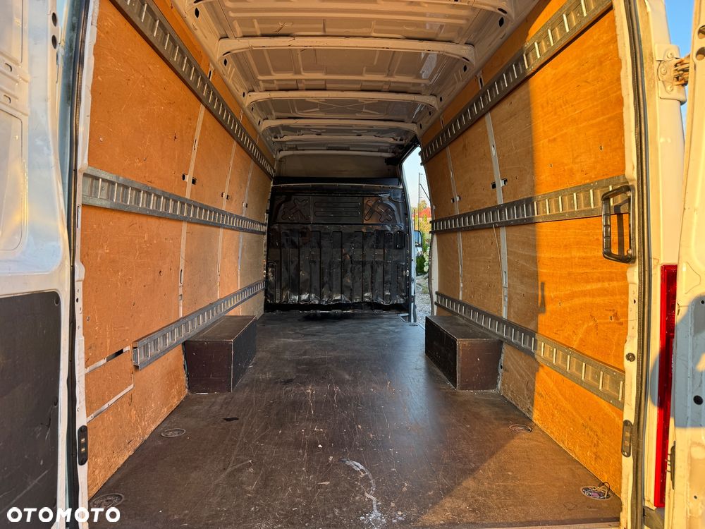 Iveco Daily - 24