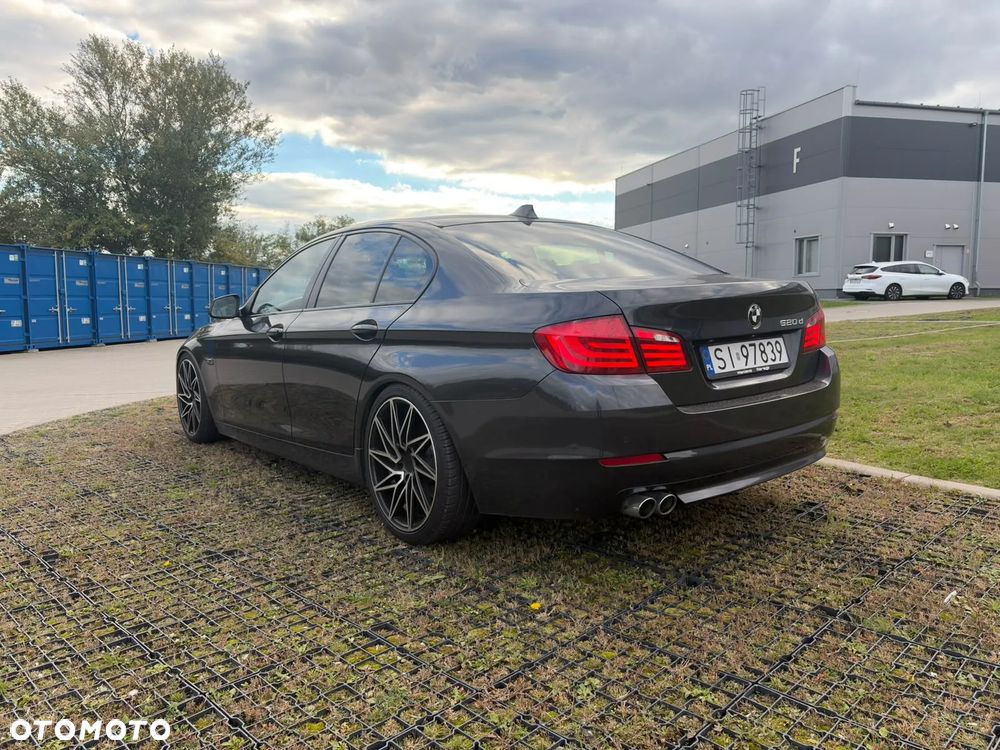 BMW 5 Series 2012 photo 4