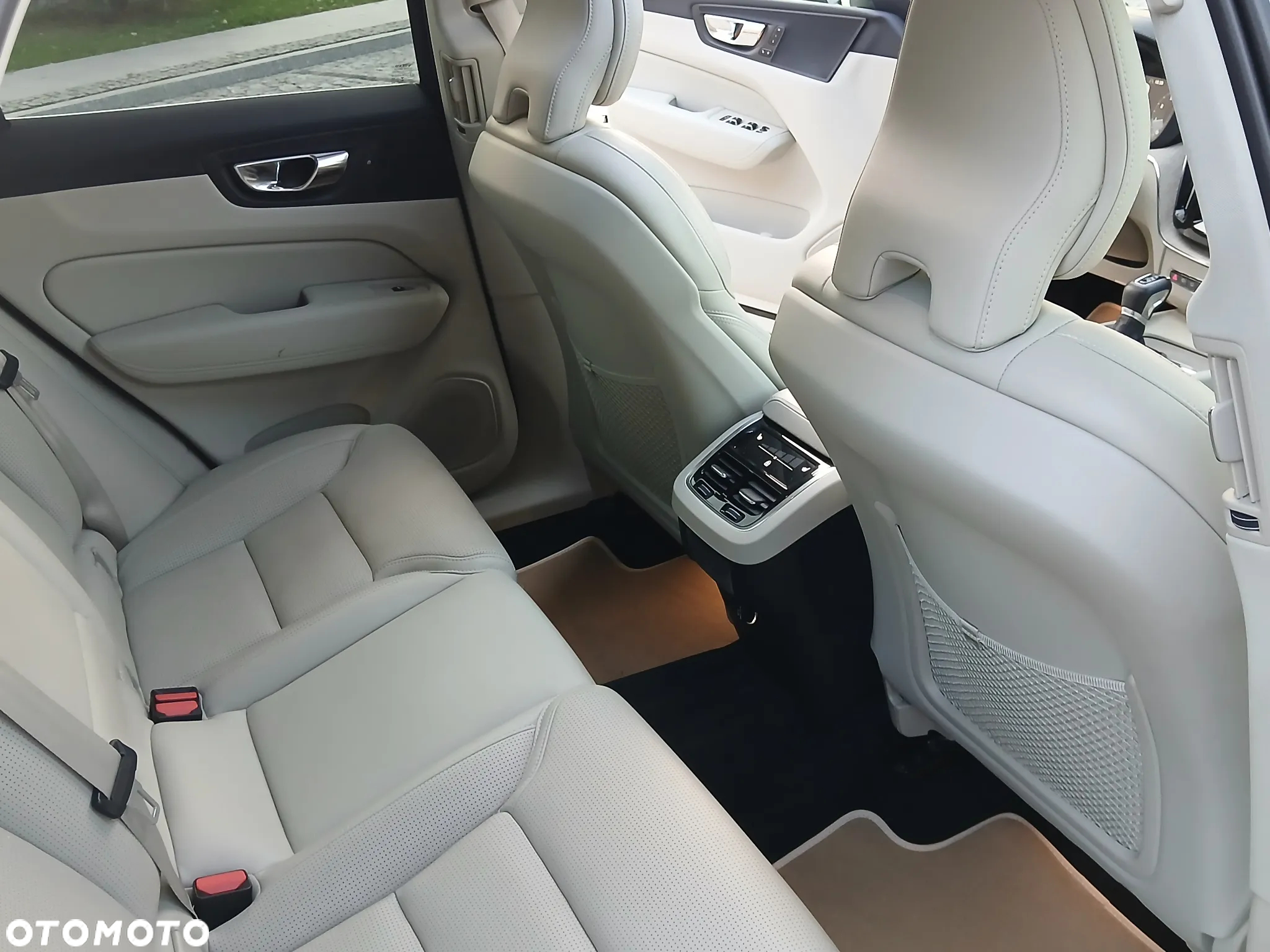 Volvo XC 60 T6 AWD Inscription - 20