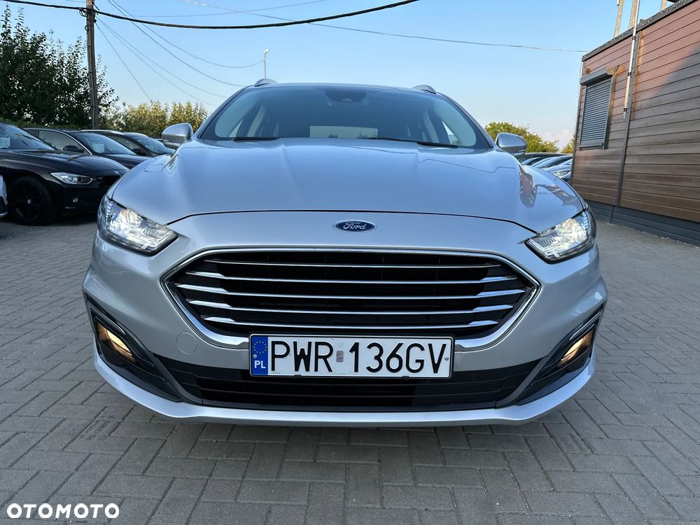Ford Mondeo - 39