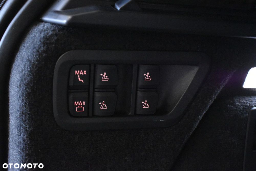 BMW X7 - 36