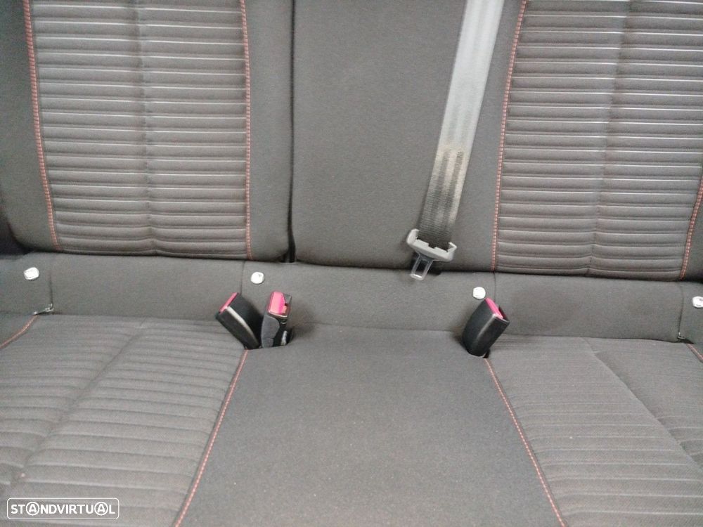 Peugeot 2008 1.2 PureTech Active Pack - 13