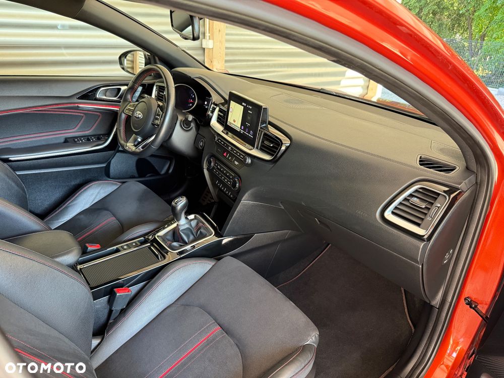 Kia ProCeed 1.6 T-GDI OPF GT - 31