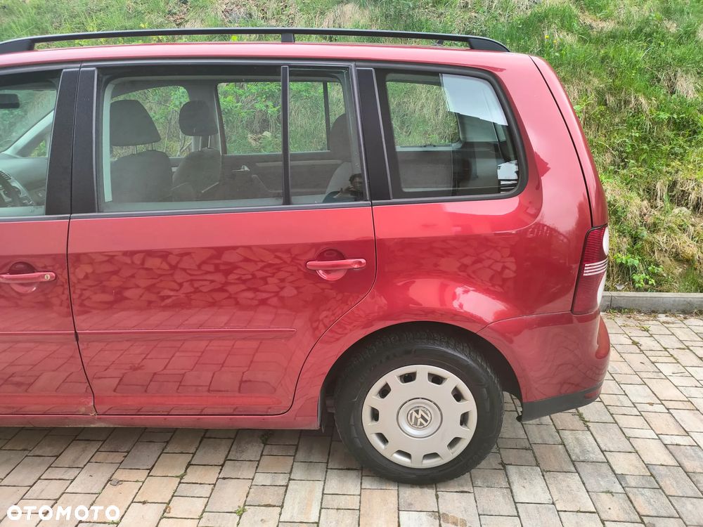 Volkswagen Touran 1.6 - 11
