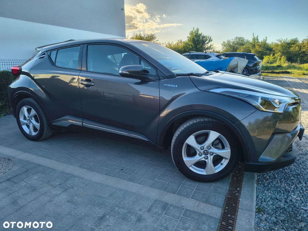 Toyota C-HR - 15