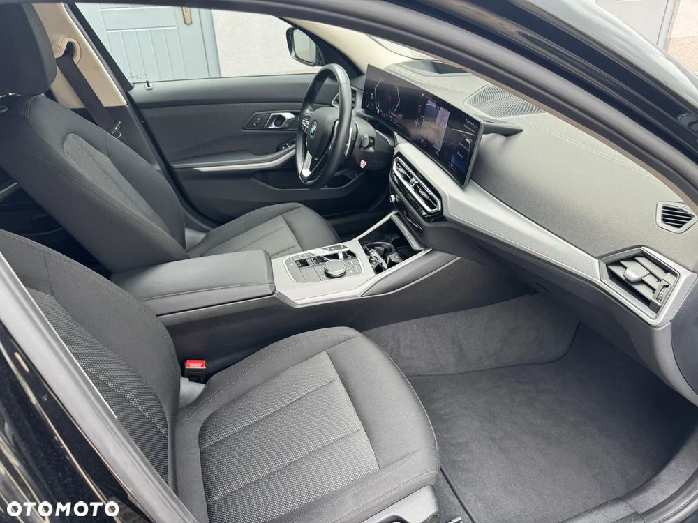 BMW Seria 3 318i Business Edition - 23