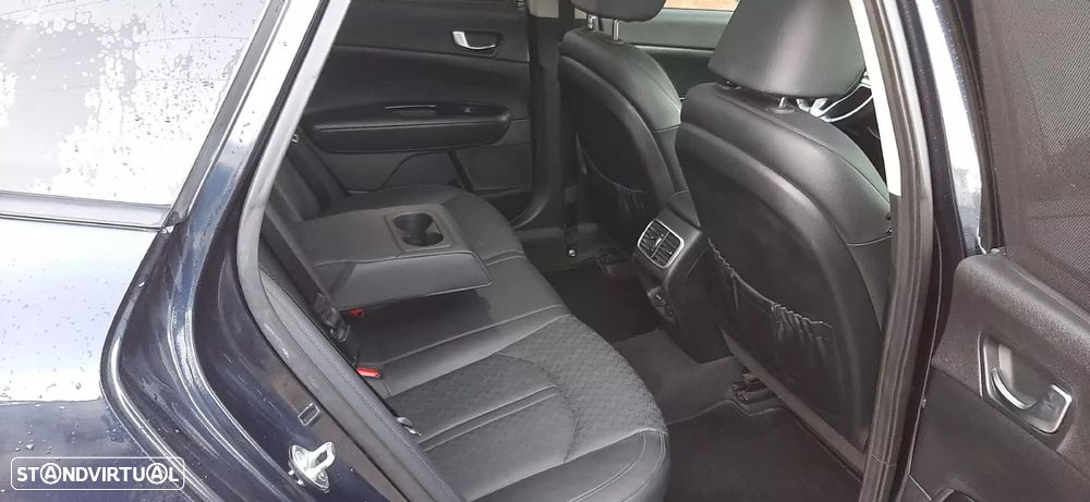 Kia Optima SW - 37
