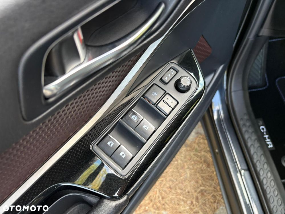 Toyota C-HR - 17