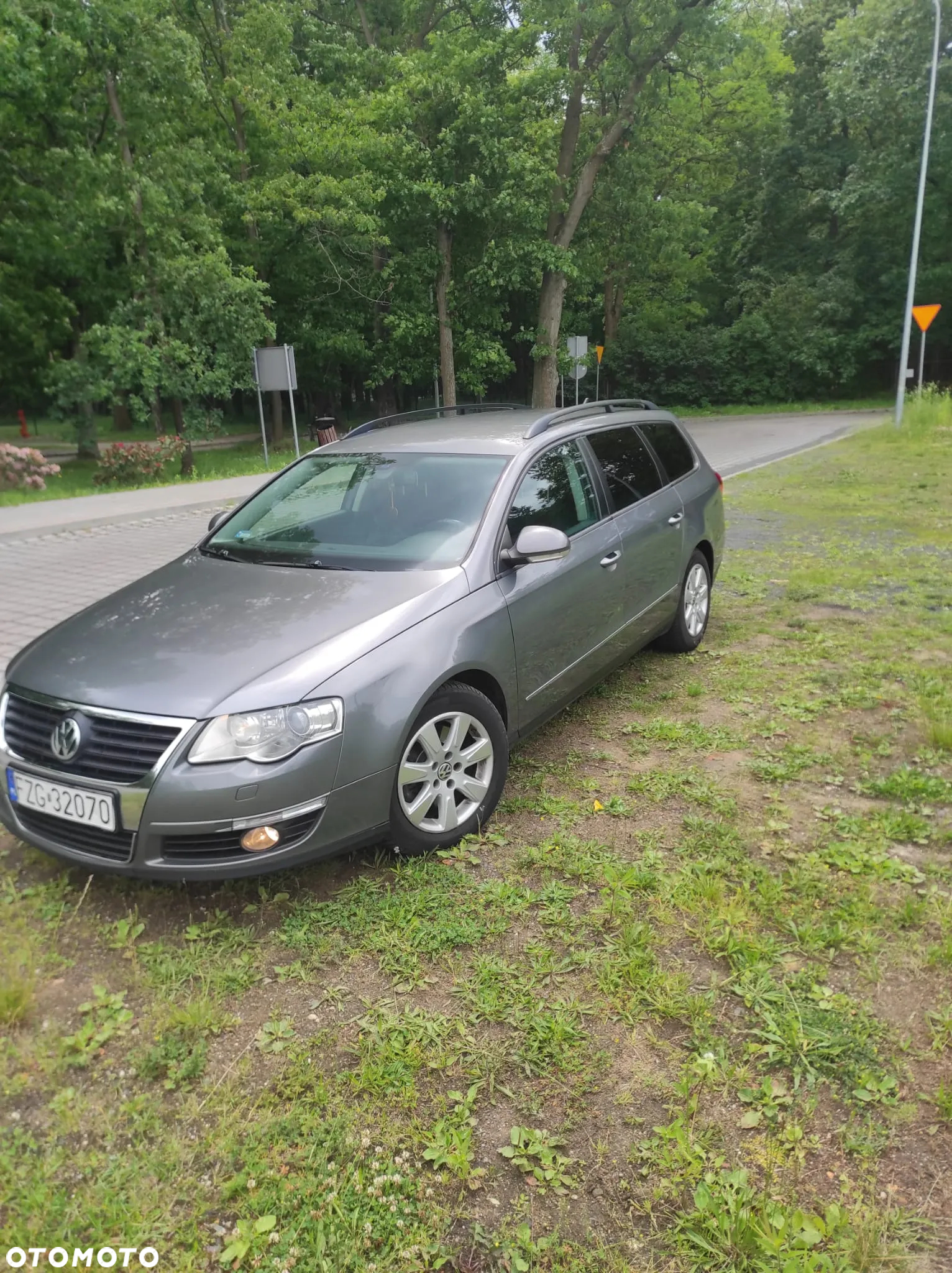 Volkswagen Passat 2.0 TDI Comfortline - 13