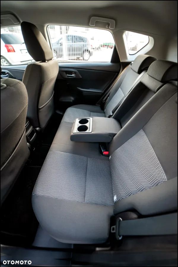 Toyota Auris - 8