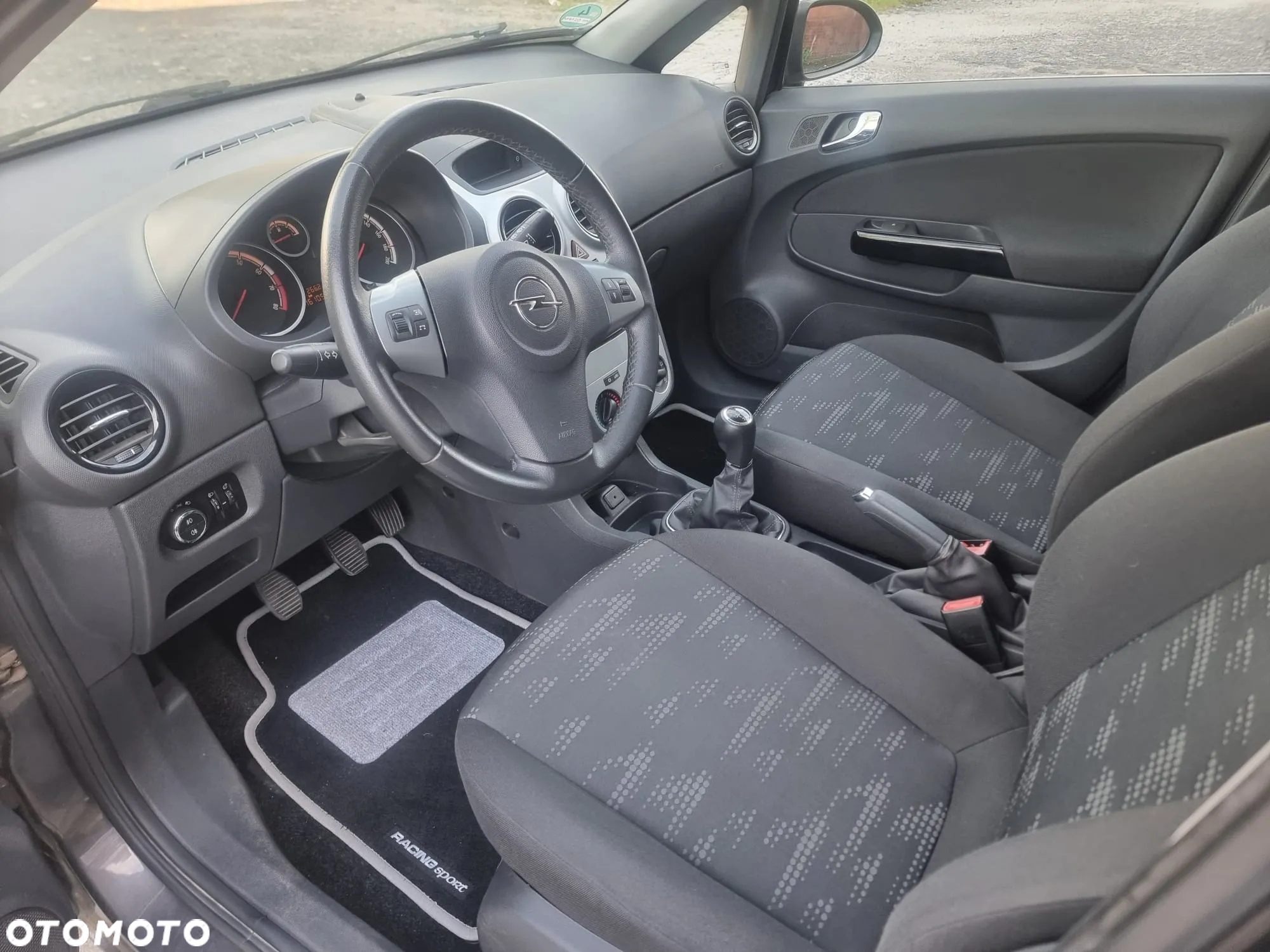 Opel Corsa - 15