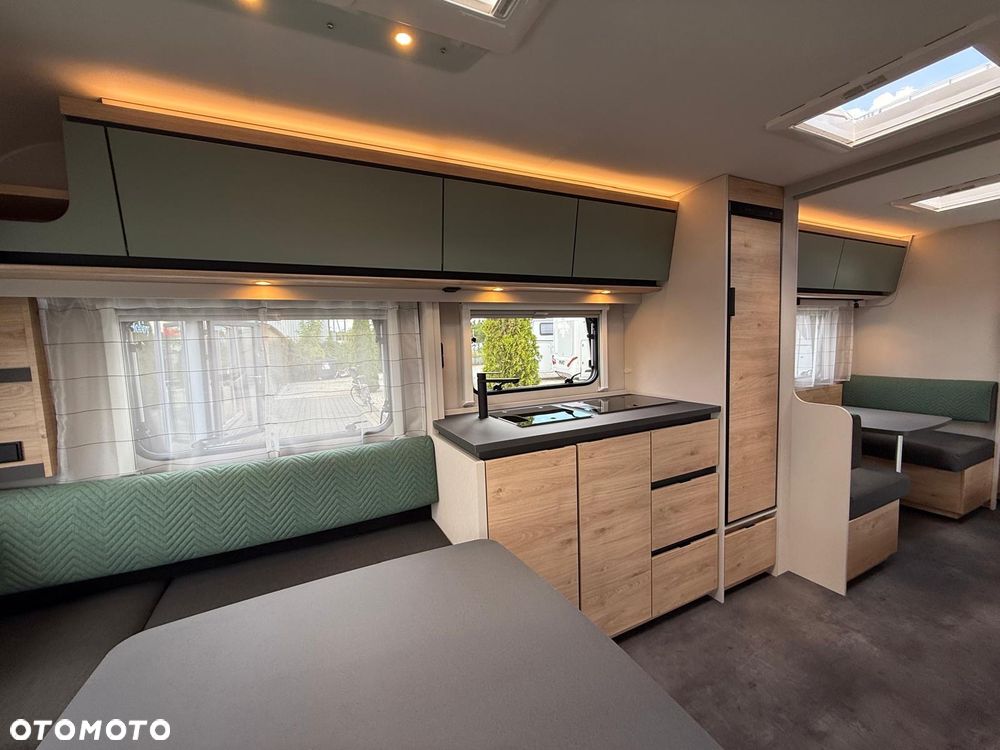 Dethleffs Camper 730FKR - 11