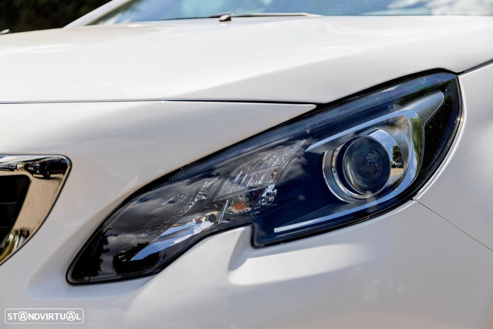 Peugeot 2008 1.6 BlueHDi Style - 6