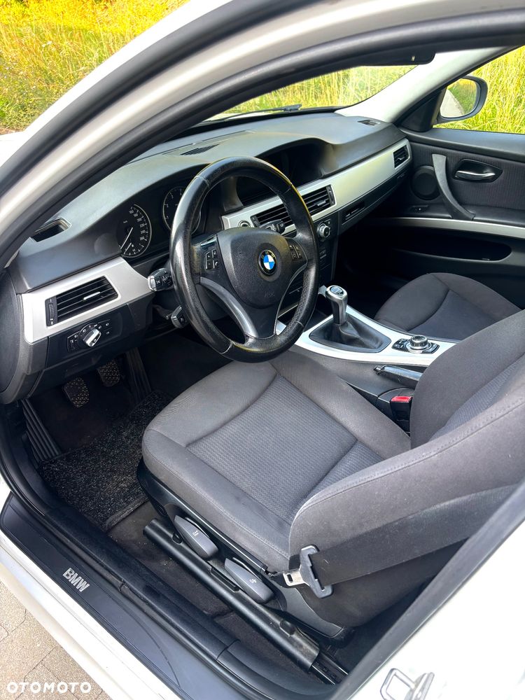 BMW Seria 3 - 8