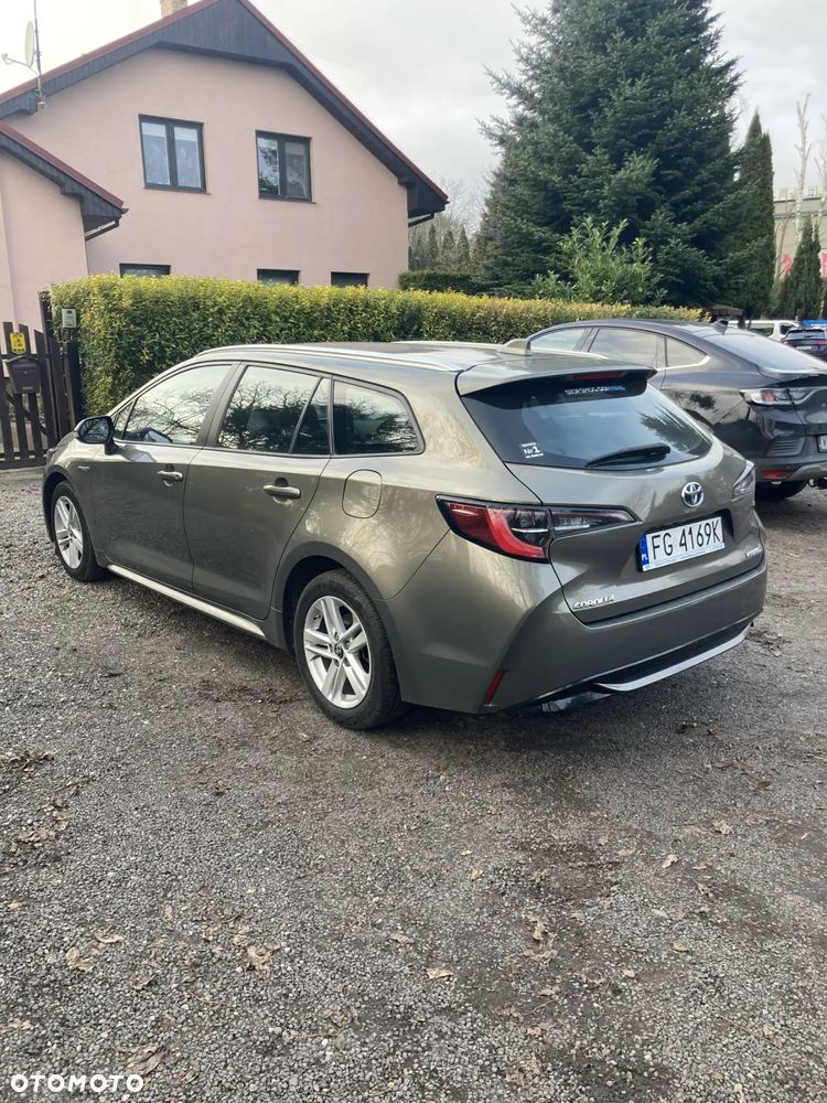 Toyota Corolla 2.0 Hybrid Comfort - 4