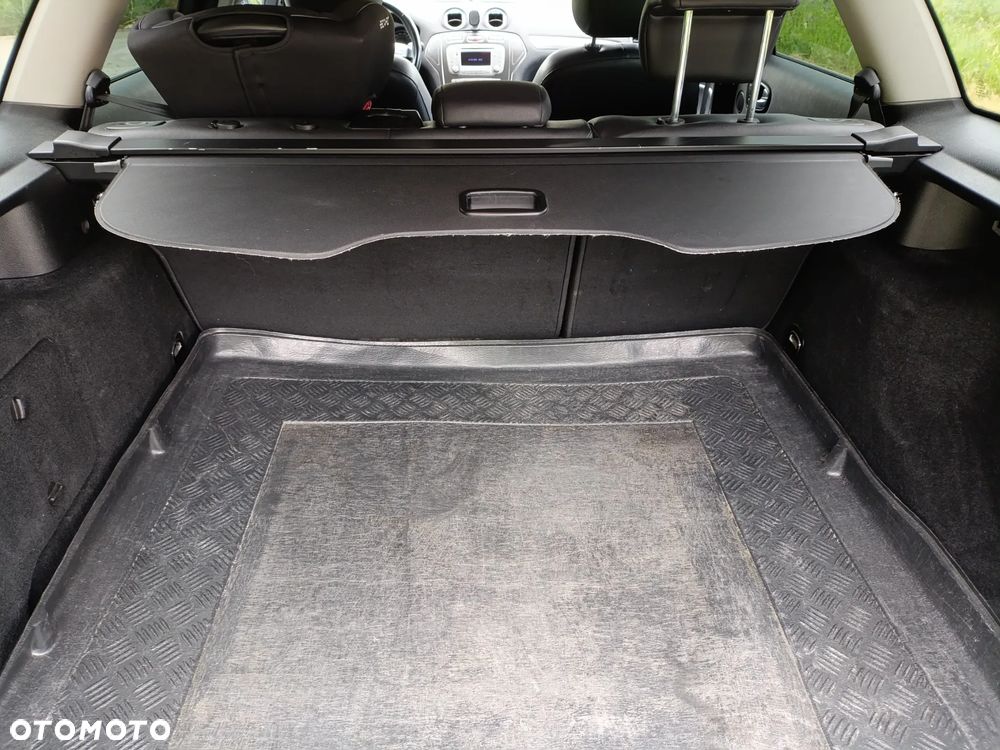 Ford Mondeo 2.0 TDCi Titanium - 19