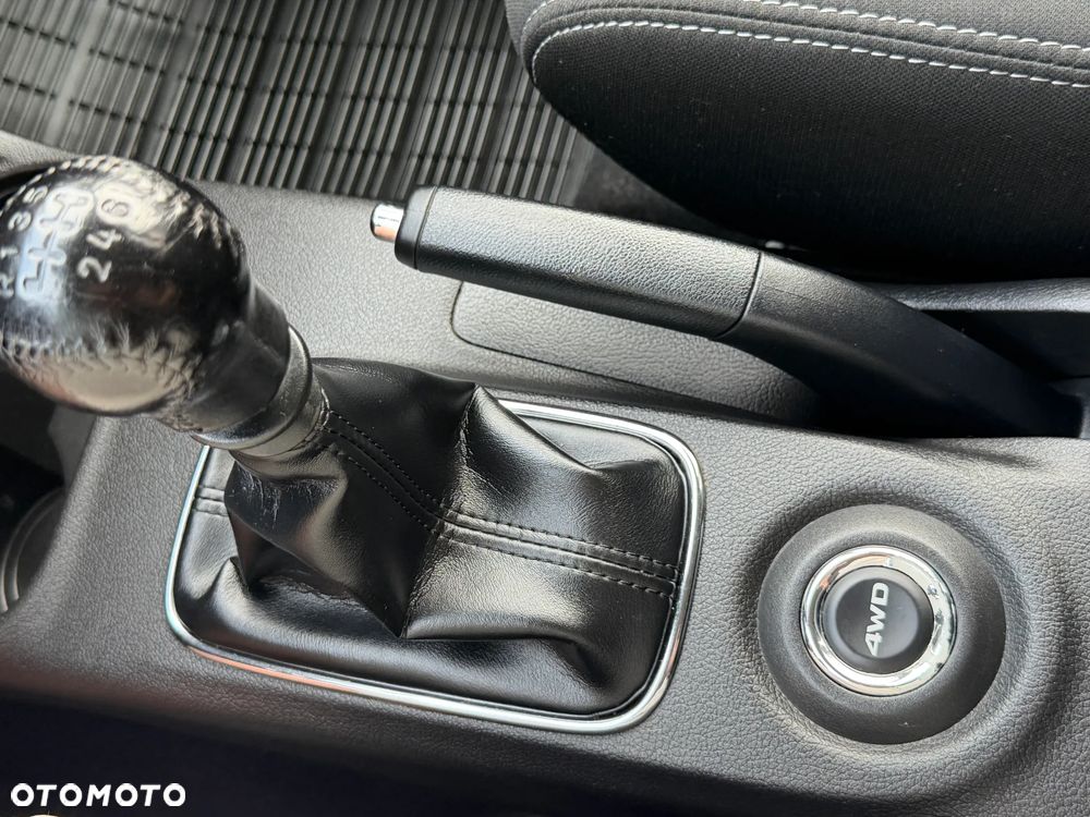 Mitsubishi Outlander 2.2 DI-D 4WD Invite - 25