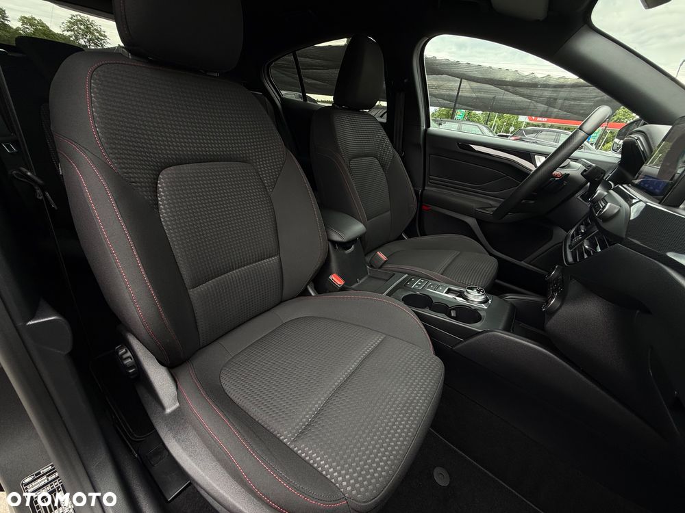 Ford Focus 1.0 EcoBoost Hybrid ST-LINE DESIGN - 29