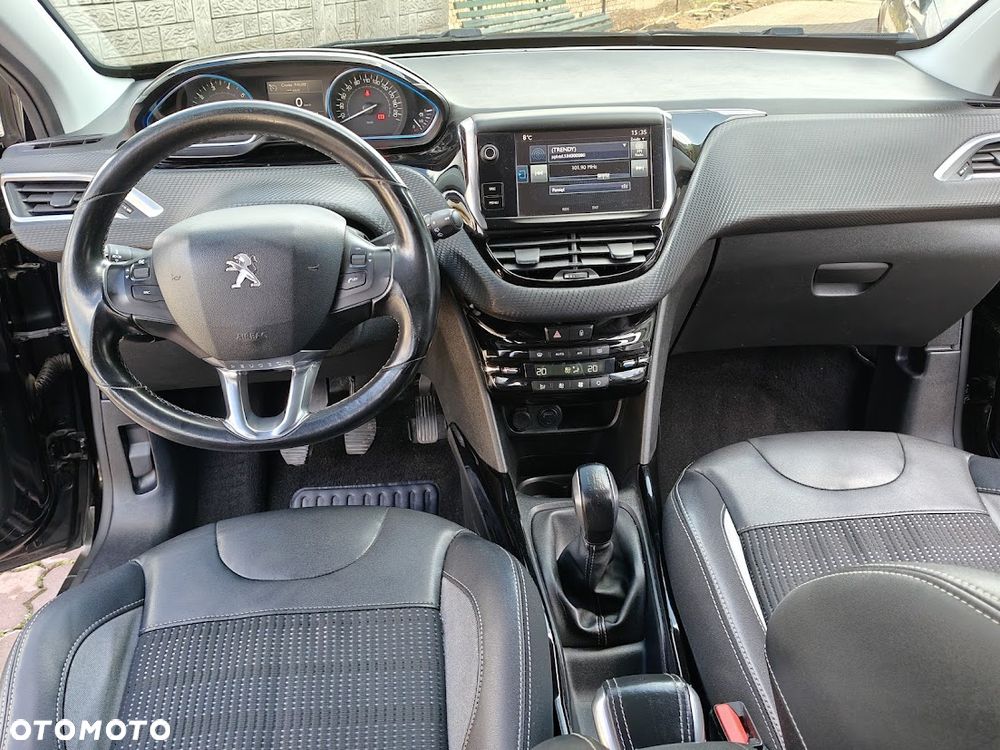 Peugeot 2008 PureTech 110 Stop&Start Allure - 11