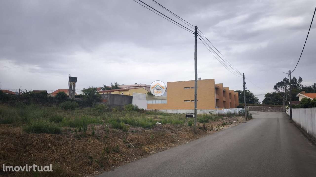 Oportunidade Única – Terreno com 2.102 m2 em Vila Nova de Gaia - Grande imagem: 2/8