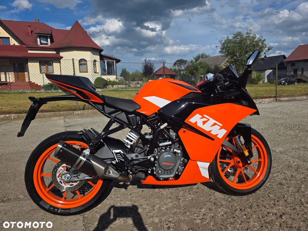 KTM RC 125 - 3