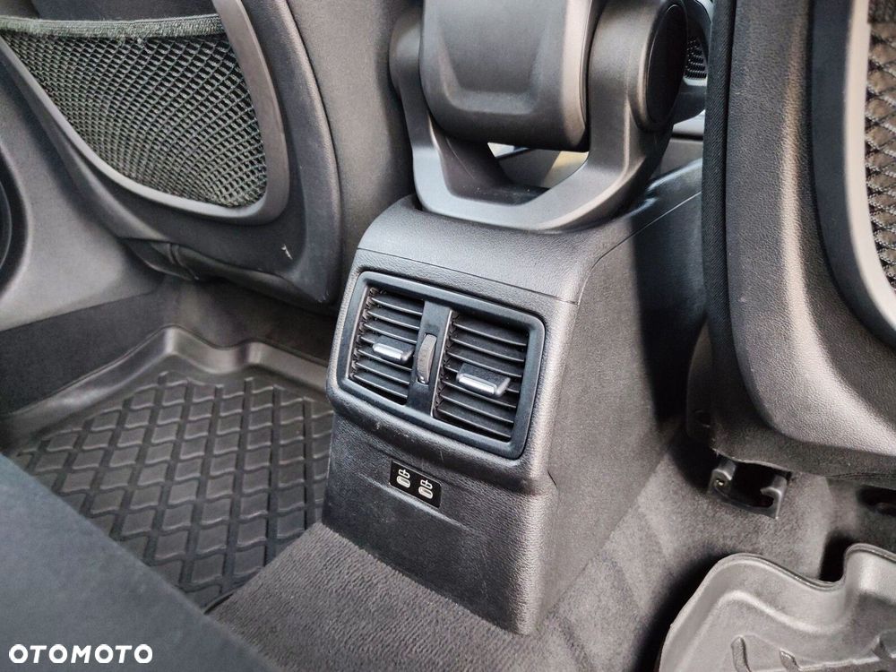 BMW X1 sDrive18i - 22