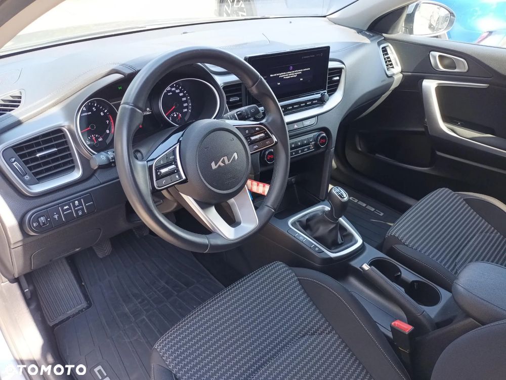 Kia Ceed 1.5 T-GDI M - 9