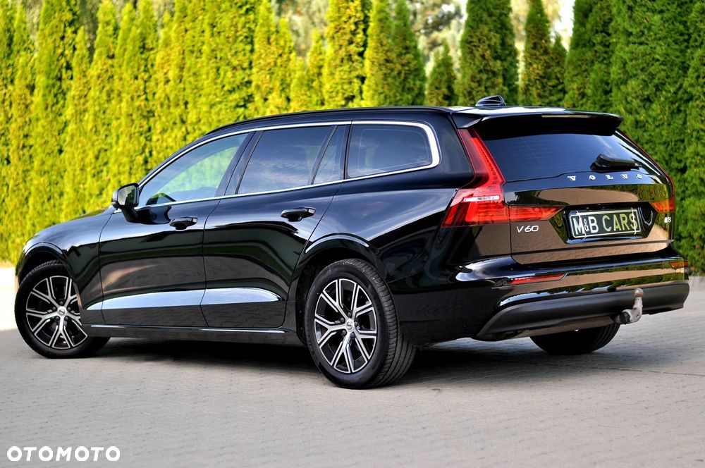 Volvo V60 B3 B DKG Momentum Pro - 7