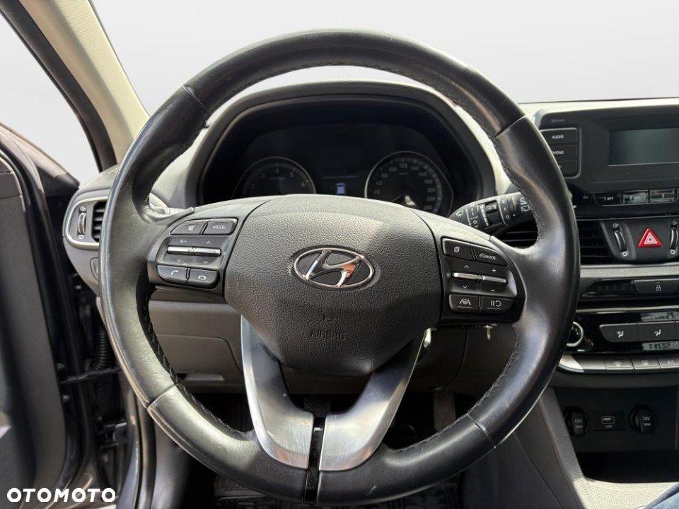 Hyundai i30 - 12