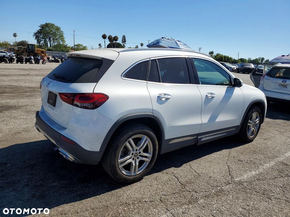 Mercedes-Benz GLA 250 4Matic 8G-DCT Edition 2021 - 2