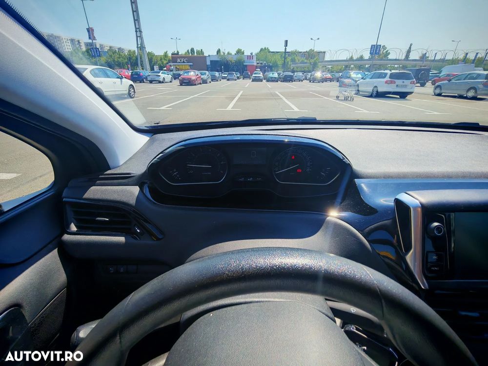 Peugeot 208 PureTech 82 Start & Stop Active - 22