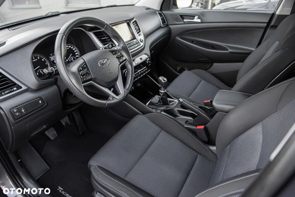 Hyundai Tucson blue 1.6 GDi 2WD Navi - 15