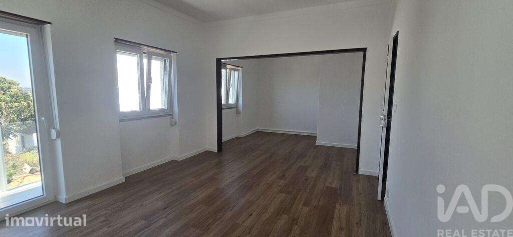 Apartamento T2 em Cadaval e Pêro Moniz de 120 m2 - Grande imagem: 2/33