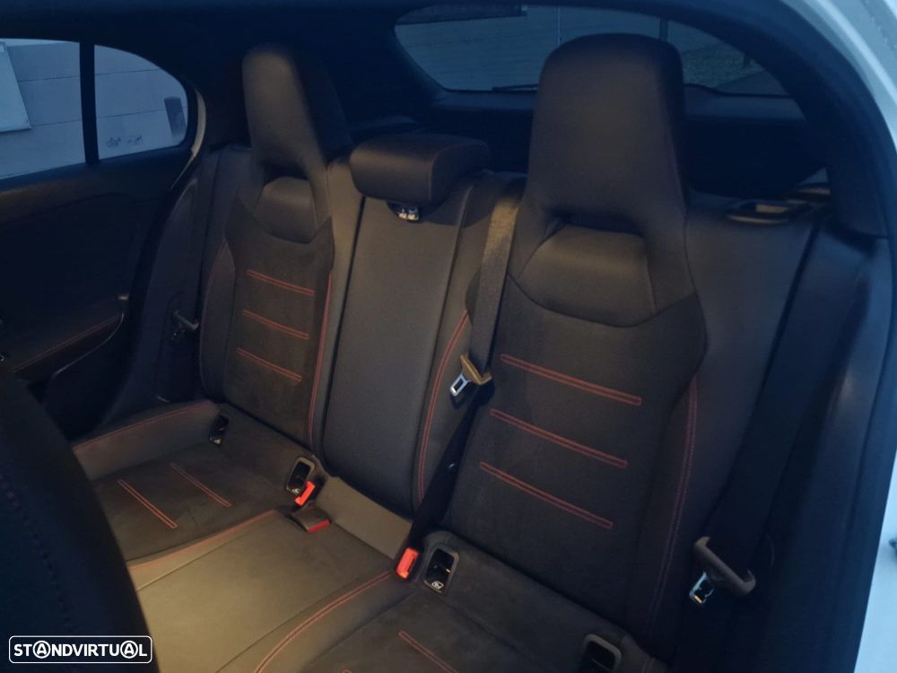 Mercedes-Benz A 160 Advanced AMG Line - 12