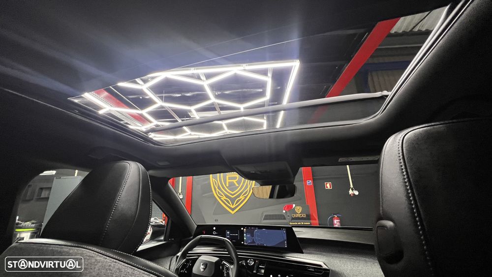 Peugeot E-3008 73 kWh GT - 8