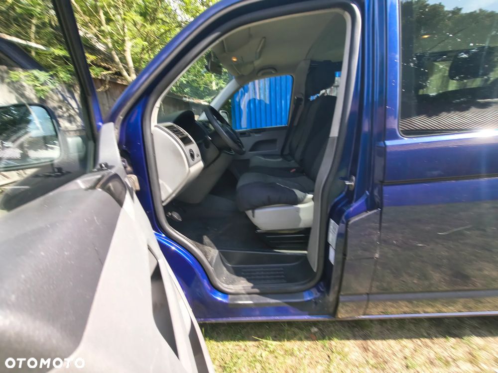 Volkswagen Caravelle L1 - 28