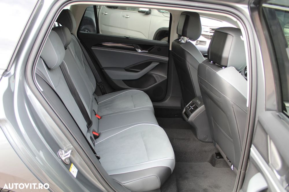 Volkswagen Passat Variant 2.0 TDI DSG Business - 13