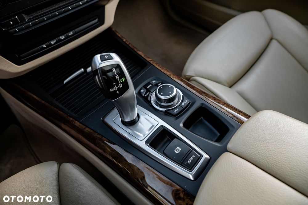 BMW X5 xDrive35d - 31