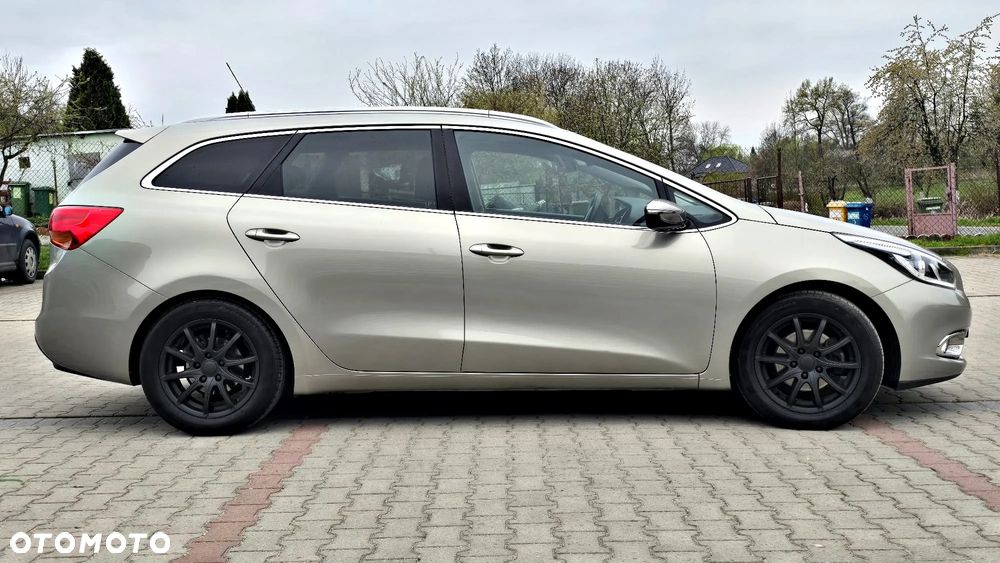 Kia Ceed 1.6 GDI Platinum Edition - 3