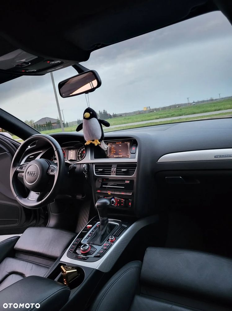 Audi A4 Avant 2.0 TDI DPF quattro S tronic S line Sportpaket - 6