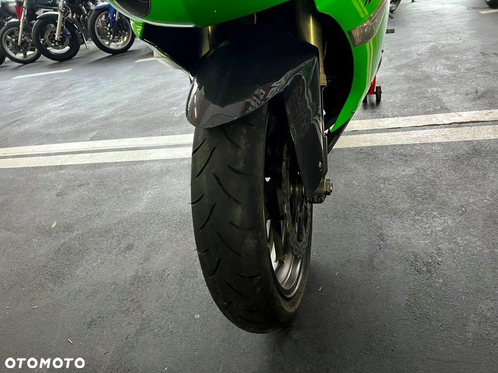 Kawasaki ZX - 26