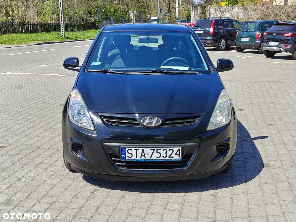 Hyundai i20 - 12