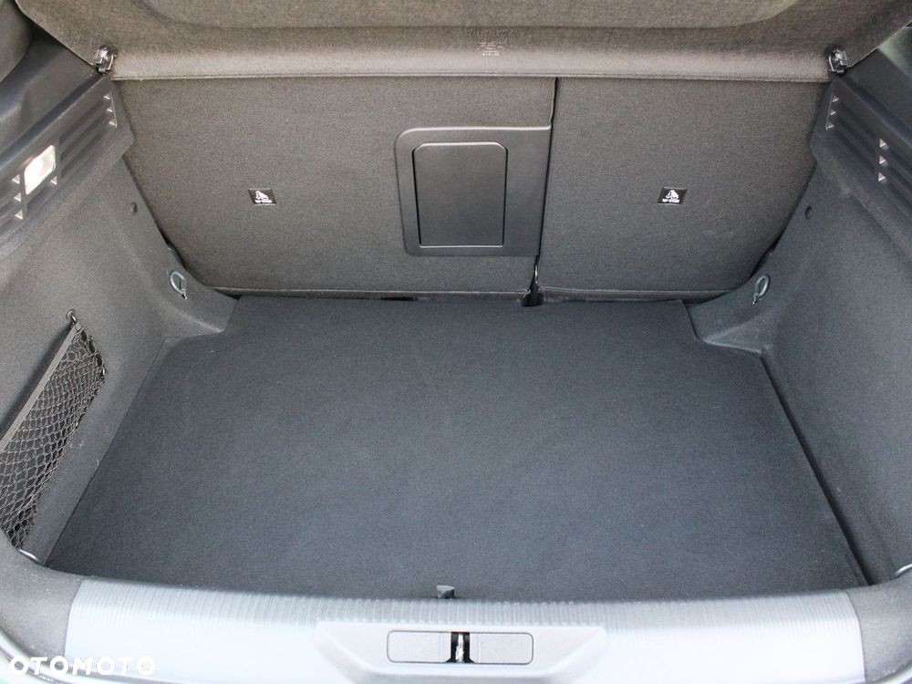 Peugeot 308 1.2 PureTech Allure S&S EAT8 - 18