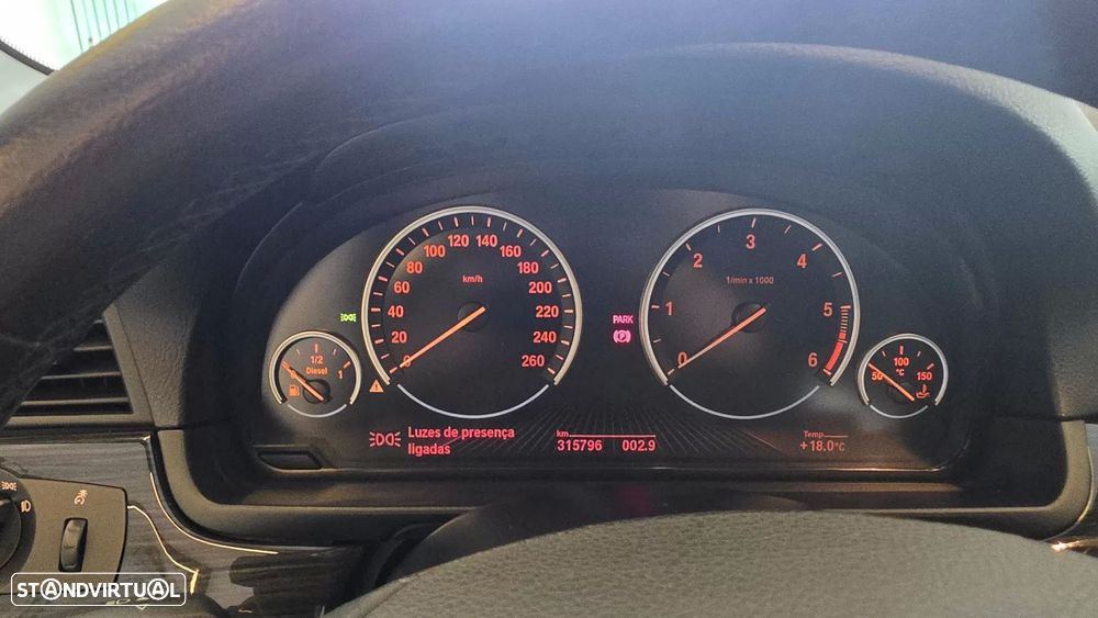 BMW 520 d Line Modern Auto - 40