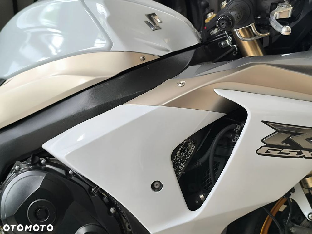 Suzuki GSX-R - 12