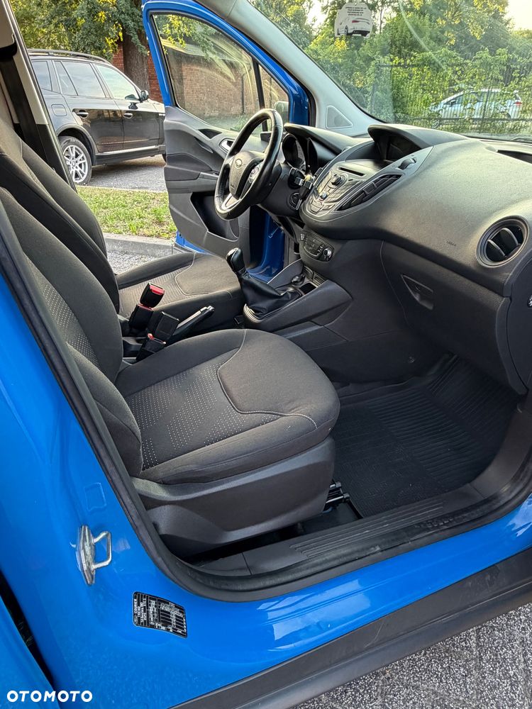 Ford transit courier - 10