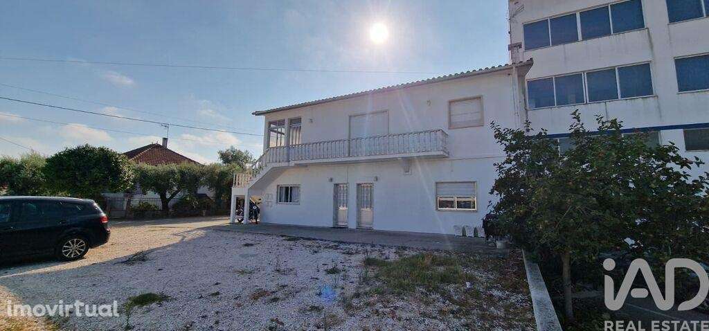 Casa / Villa T9 em Meirinhas de 180,00 m2 - Grande imagem: 2/19