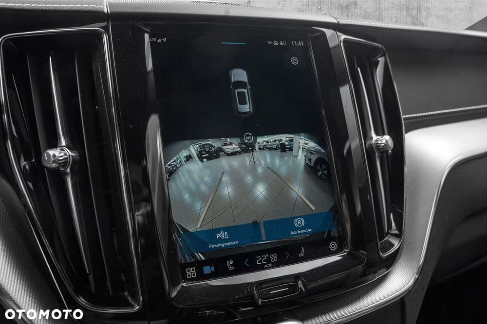 Volvo XC 60 T8 Plug-In Hybrid AWD R-Design - 19