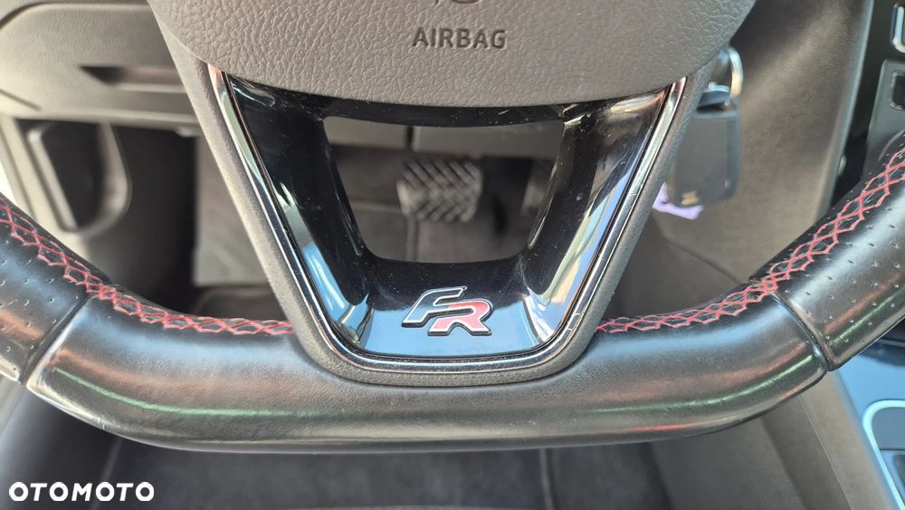 Seat Leon 2.0 TDI DPF Start&Stop DSG FR - 28