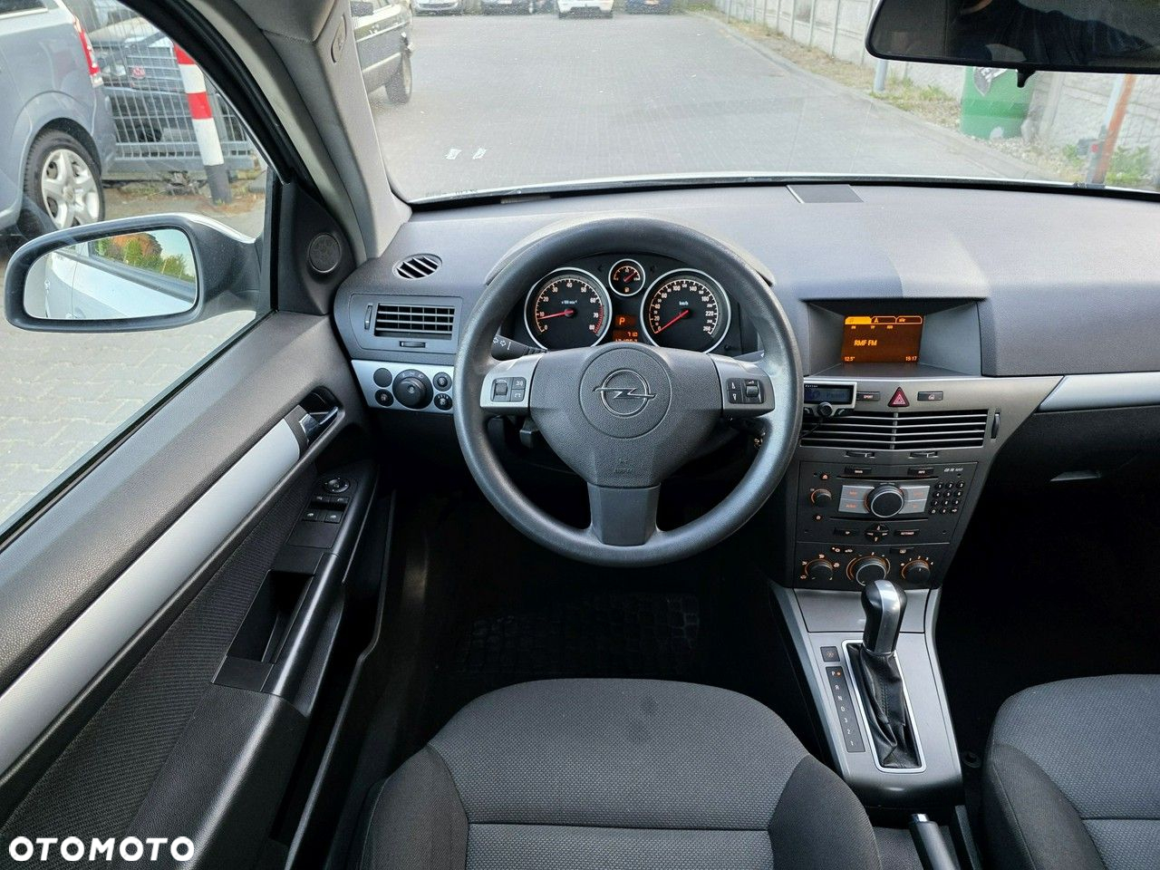 Opel Astra 1.8 Caravan Automatik - 15